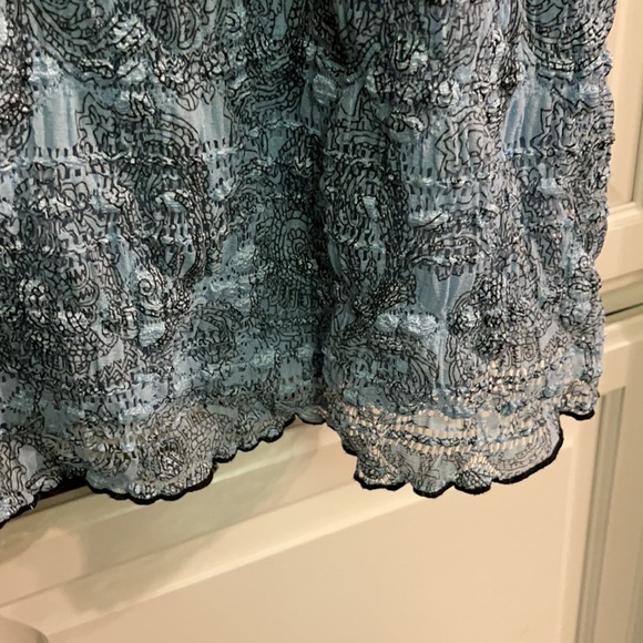 Blouse - Picture 3 of 4